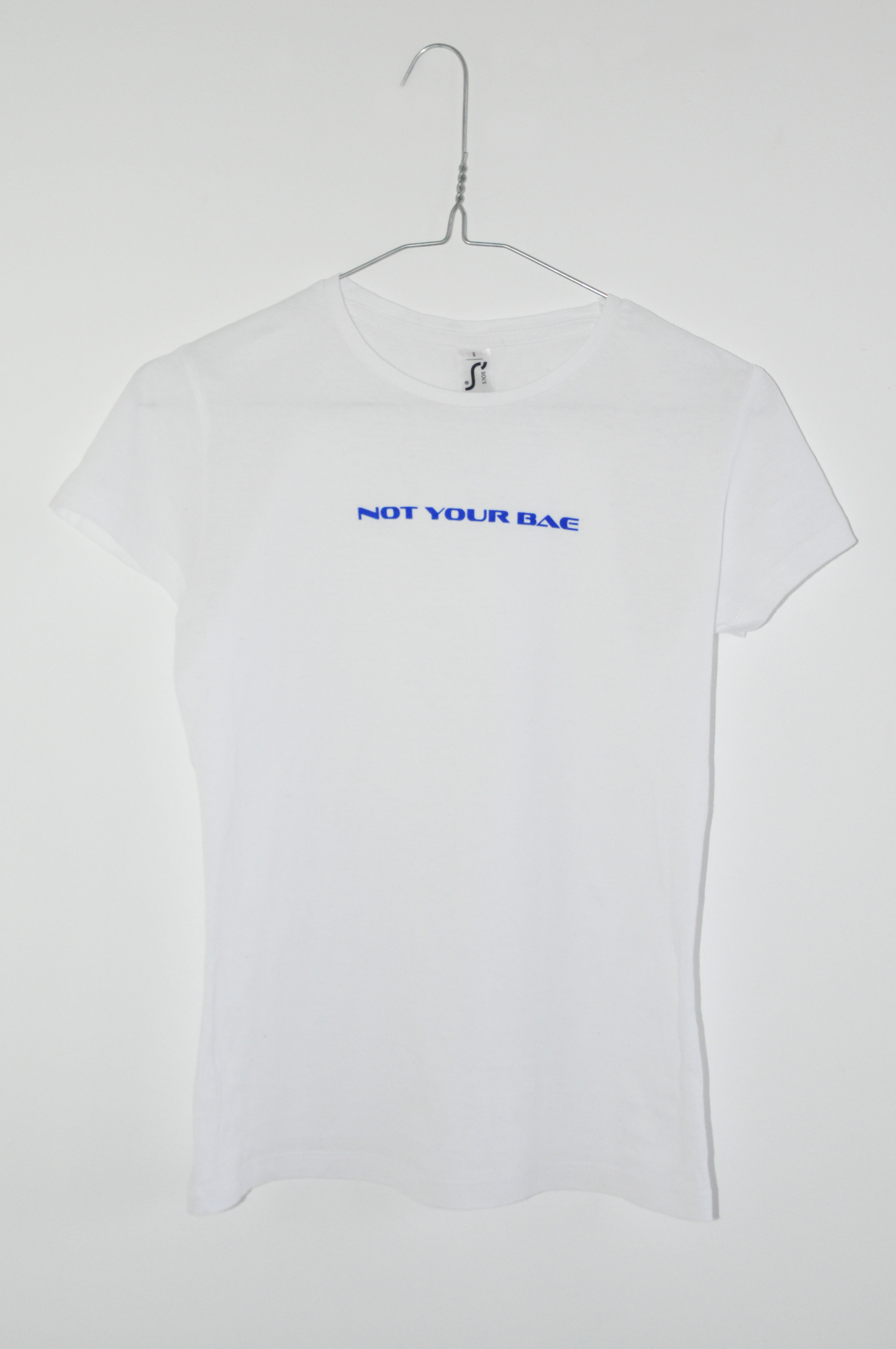 Thumbnail 2 von „NOT YOUR BAE“ Shirt